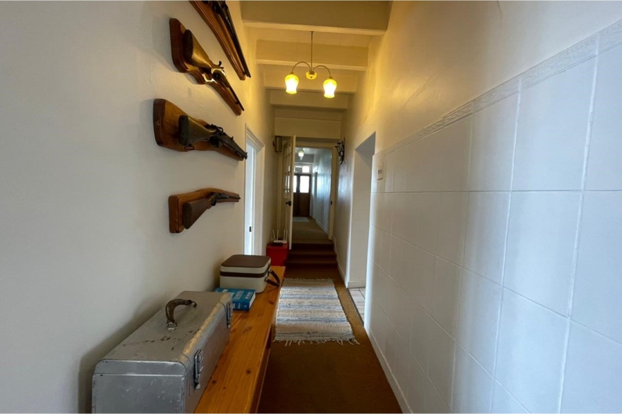 5 Bedroom Property for Sale in Stompneus Bay Western Cape